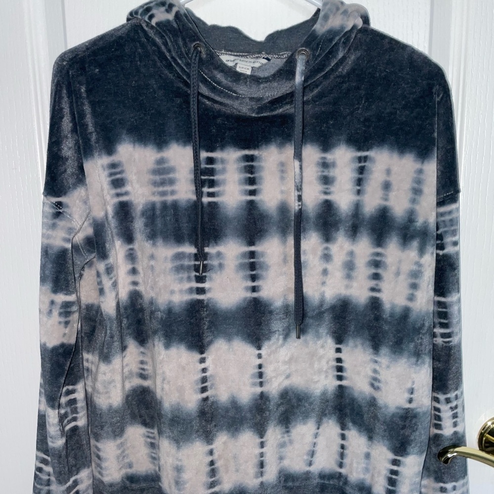 American Eagle Velvet Hoodie